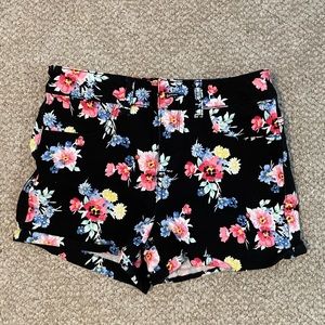 So floral shorts size 1